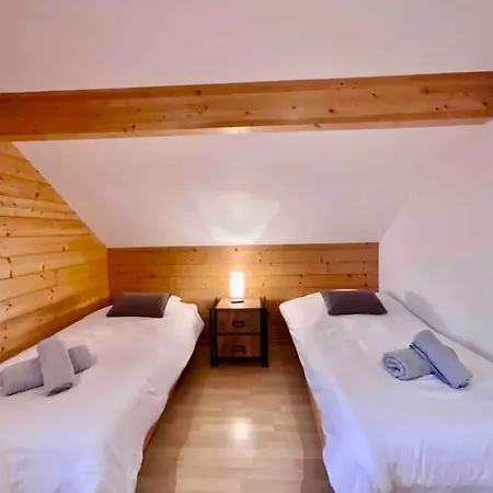 Le Murmure Du Ruisseau, Beau Chalet Avec Terrasse Chalet *