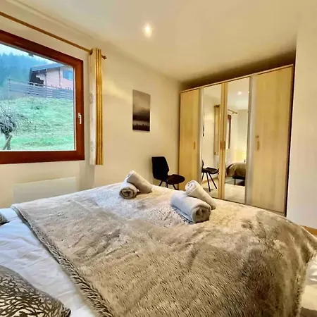 Le Murmure Du Ruisseau, Beau Chalet Avec Terrasse *